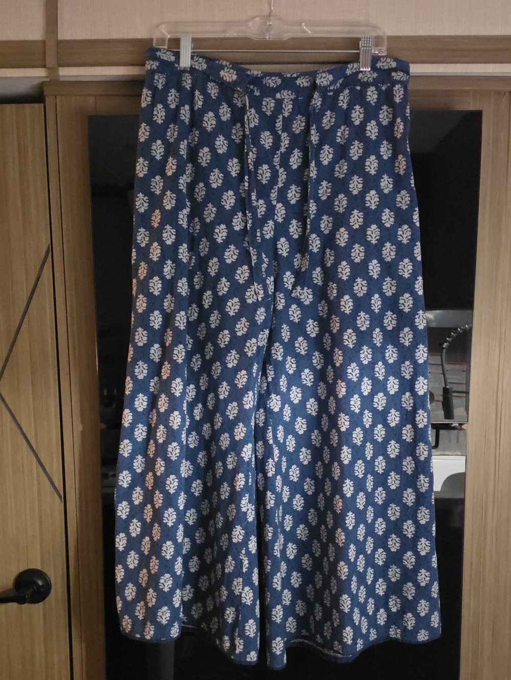 Women’s Navy Blue Printed Wide-Leg Trousers